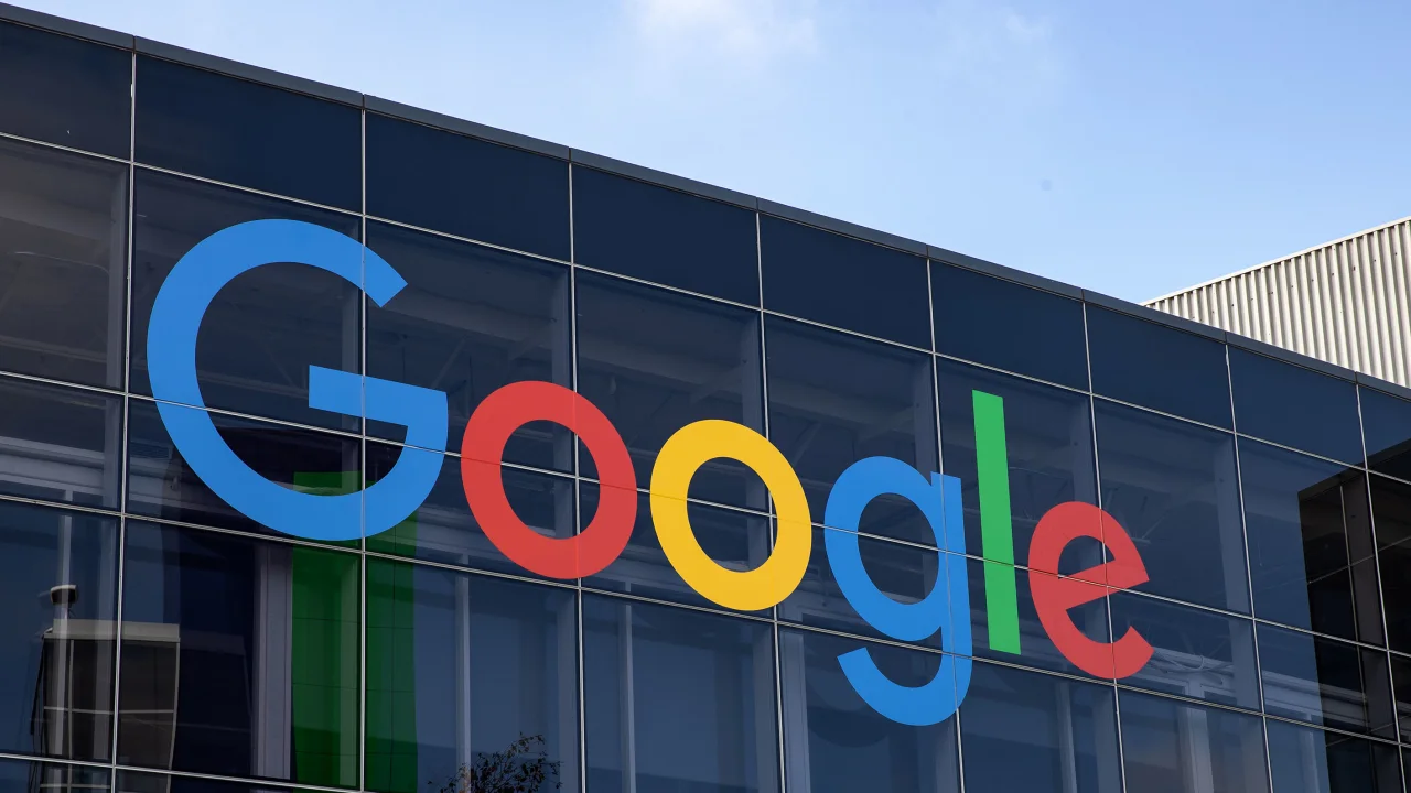 Google Faces Antitrust Lawsuit: Trial Begins